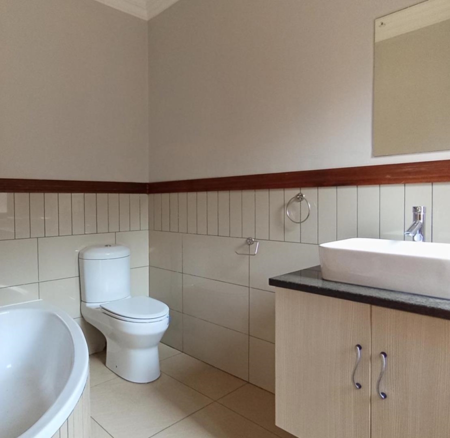 5 Bedroom Property for Sale in Xanadu Eco Park North West